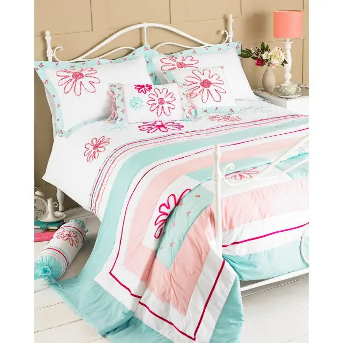 Riva Home Harriet Bedspread